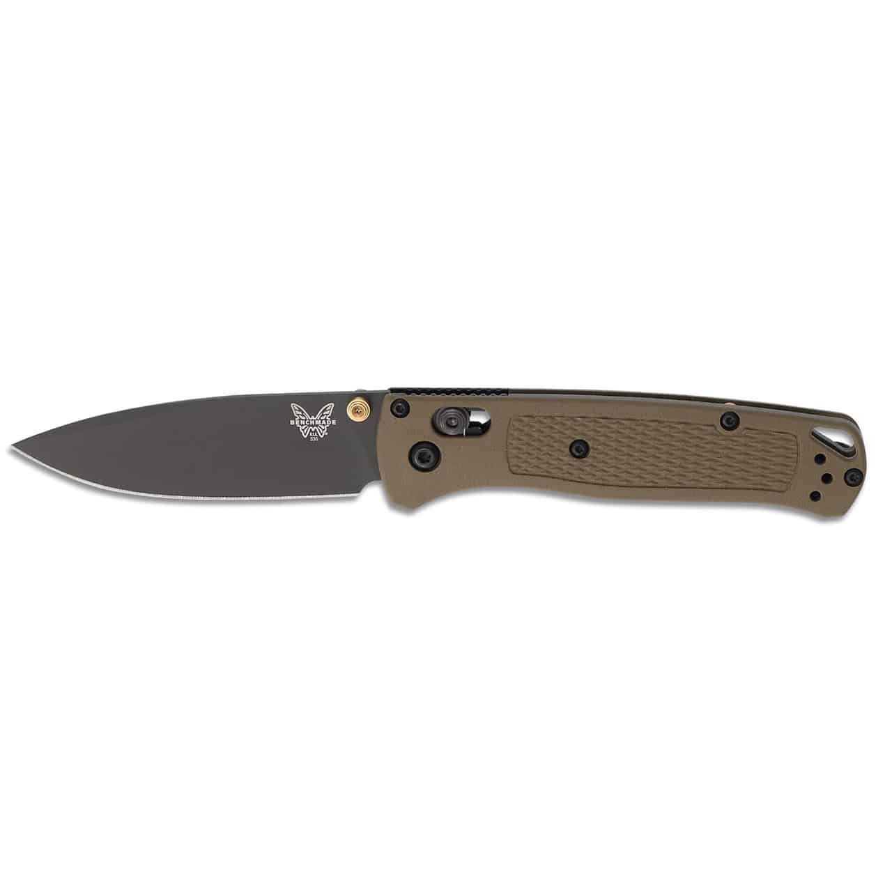 BENCHMADE BUGOUT RANGER GREEN GRIVORY - Close-up studio shot of a Benchmade 535 Bugout folding knife; the blade is dark grey, the handle is olive-green with a textured center and has a pocket clip.