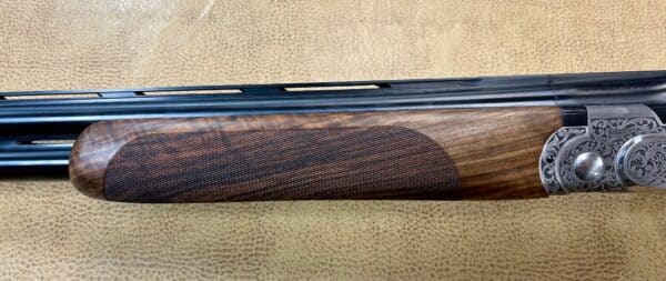 BERETTA DT11 SPORTING 12GA ADJ CHEEK 32" BARRELS - Image 7