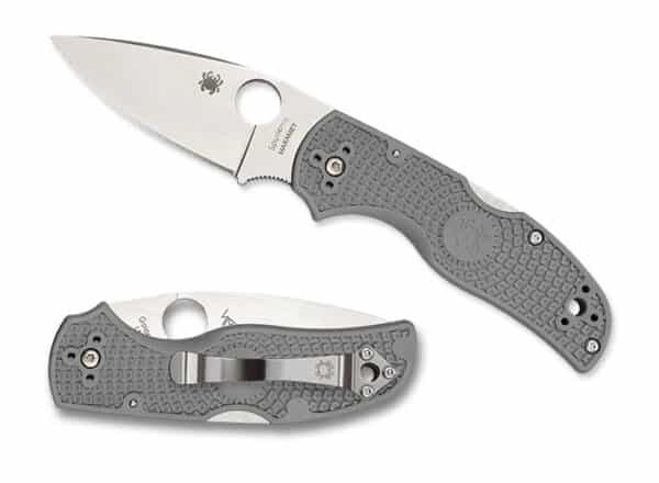 SPYDERCO NATIVE 5 GRAY LIGHTWEIGHT MAXAMET PLAINEDGE. A polished Spyderco folding knife with a stainless steel blade and a gray textured handle, displayed open and closed.