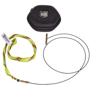 RIFLE BATTLE ROPE 2.0 - 25/264 CAL & 6.5MM - A black, zippered case holds a green and yellow cord, a metal connector, and a wire loop, designed for cleaning guns.